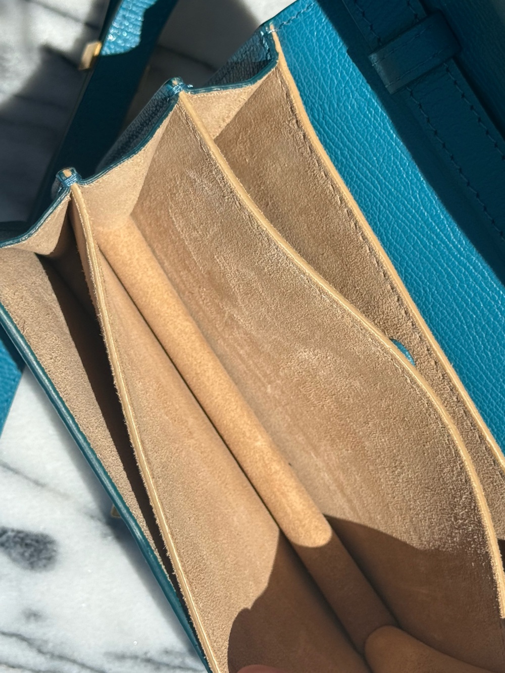 Grained Calfskin Leather Small ‘Le Papa’ Crossbody Bleu Lagon - Picture 6 of 7
